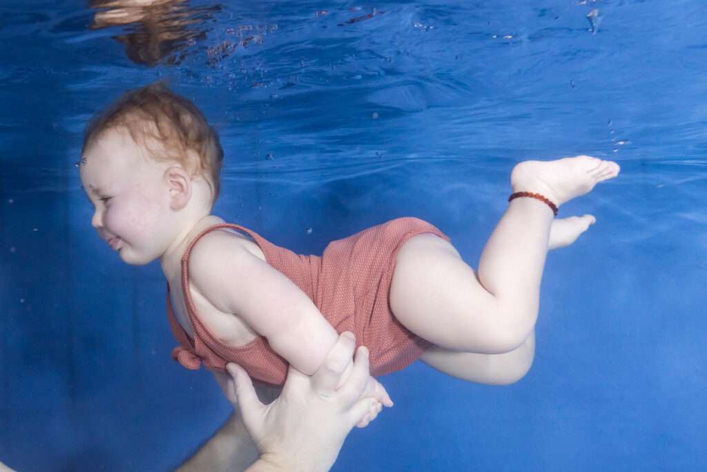 Baby onderwater