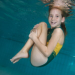 Tieners onderwater