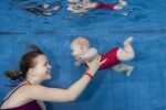 Baby onderwater