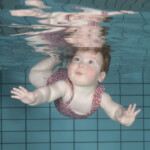 Baby onderwater