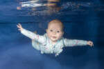 baby onderwater